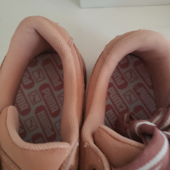 🌟Puma Suede Fashion Tennis Shoes🌟 - Picture 3 of 9